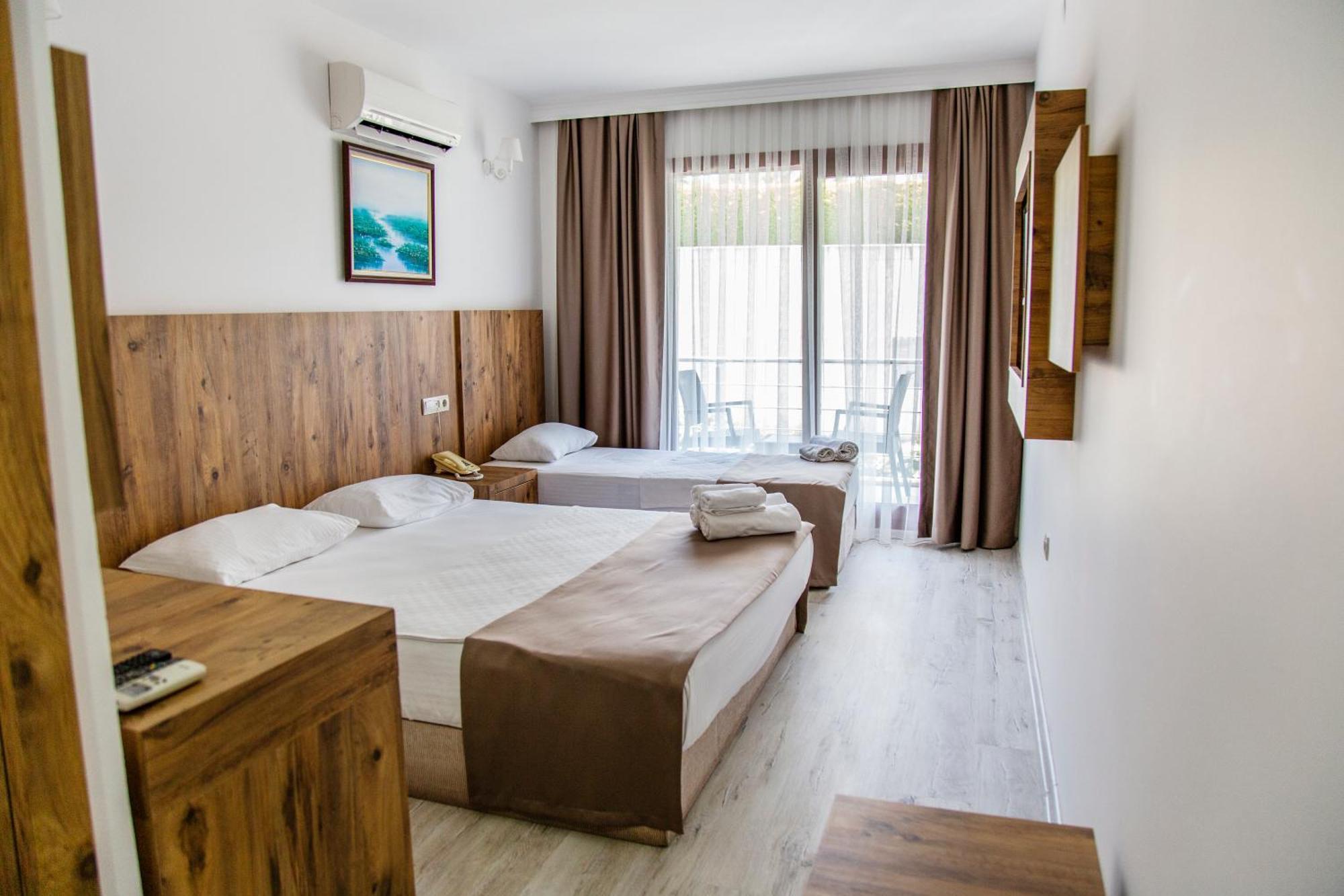 Çeşme Bartu Otel מראה חיצוני תמונה