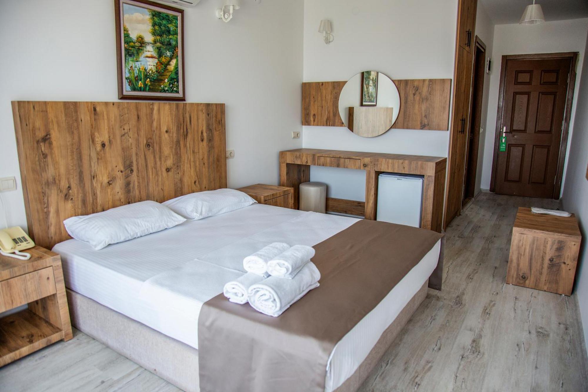 Çeşme Bartu Otel מראה חיצוני תמונה