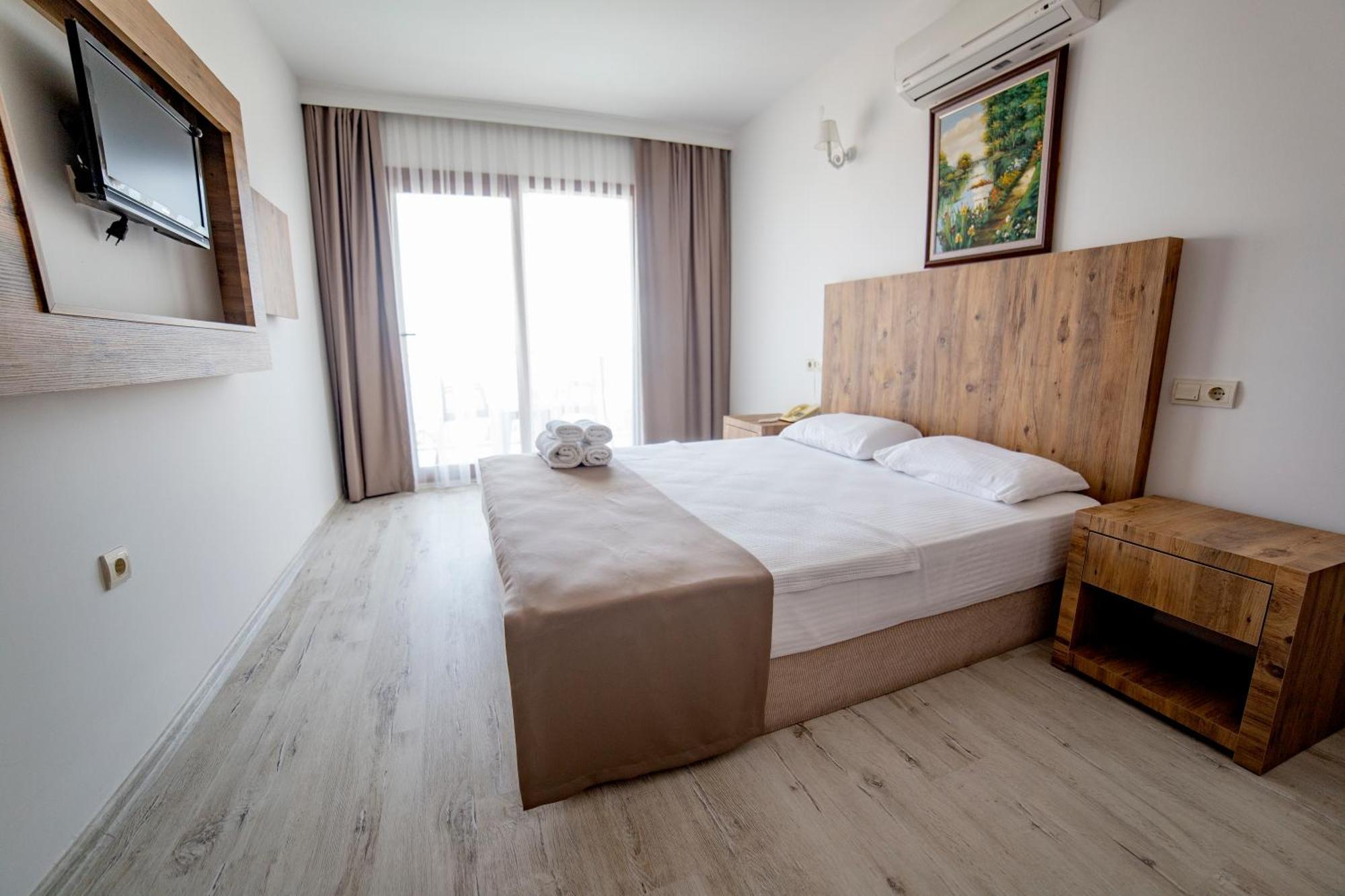 Çeşme Bartu Otel מראה חיצוני תמונה